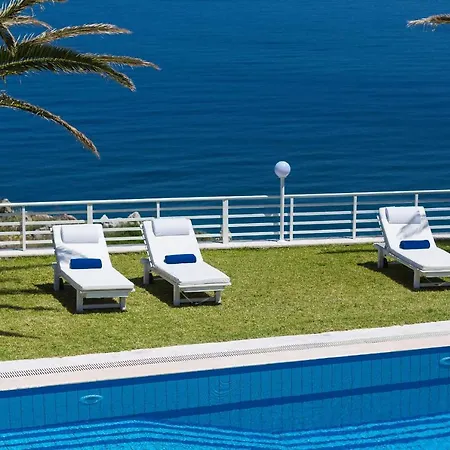 Gerani Hill Villa