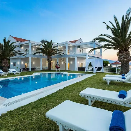 Gerani Hill Villa Jeráni Haníon